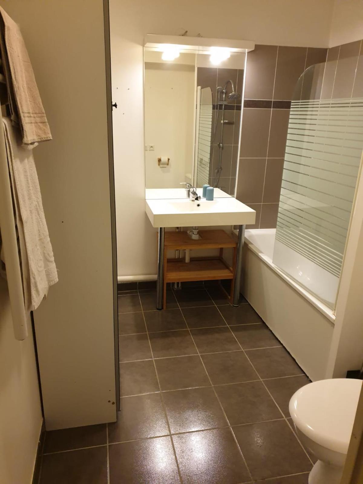 Apartment Proche Rer E